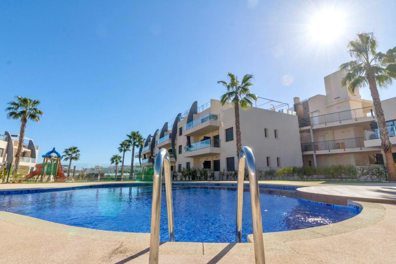 Playa Elisa Bay - Mil Palmeras Пілар-де-ла-Орадада Екстер'єр фото